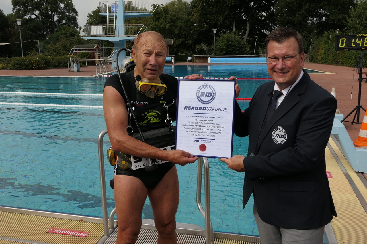 Wolfgang Kulow nach seinem Unterwassersprint-Weltrekord